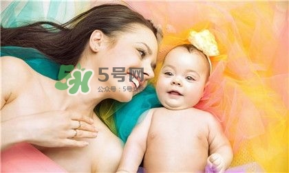 產(chǎn)后掉頭發(fā)很厲害怎么辦？產(chǎn)后掉頭發(fā)吃什么好？