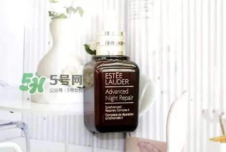 小黑瓶和小棕瓶可以一起用嗎？小棕瓶和小黑瓶哪個(gè)先用