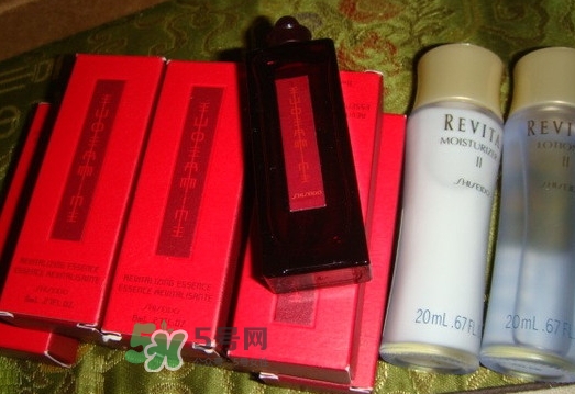 神仙水和紅色蜜露哪個好？神仙水和紅色蜜露對比