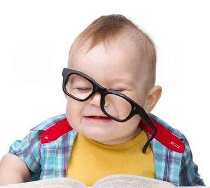 寶寶多大可以看電視？寶寶能看電視嗎？