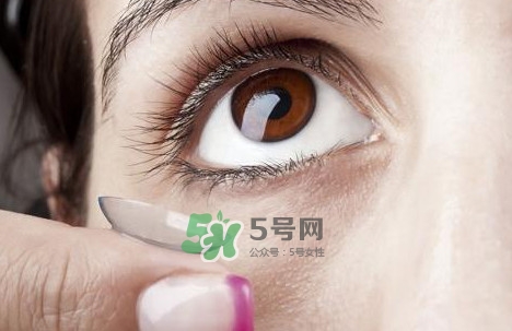 配個隱形眼鏡多少錢？隱形眼鏡日拋多少錢