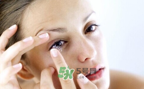 配個隱形眼鏡多少錢？隱形眼鏡日拋多少錢