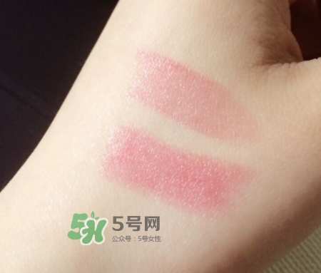 嬌蘭親親唇膏白管和黑管哪個(gè)好？嬌蘭白管和黑管區(qū)別