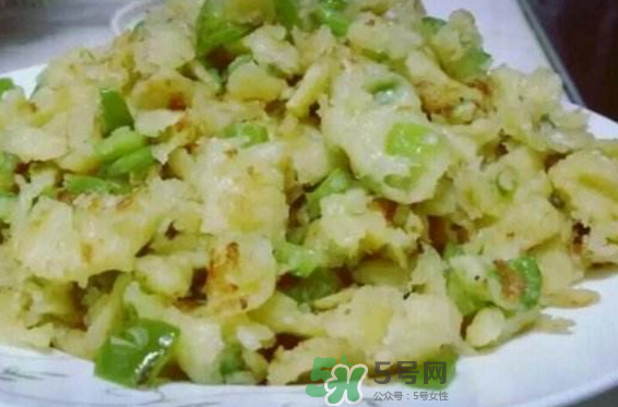 辣椒和面怎么炒？干辣椒面怎么做好吃？