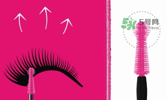 嬌蘭小黑裙睫毛膏怎么樣？嬌蘭小黑裙睫毛膏好用嗎