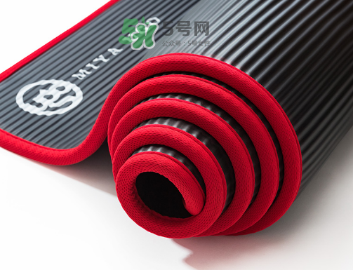 瑜伽墊哪面是正面？瑜伽墊正反面怎么區(qū)分？