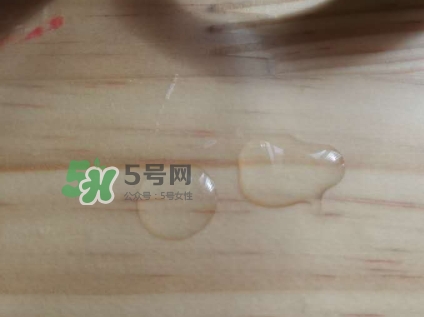 悅木之源菌菇水是爽膚水嗎？悅木之源菌菇水是精華嗎