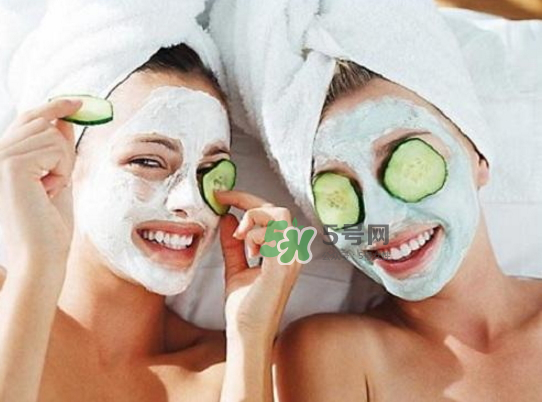 面膜怎么看有沒有熒光劑？哪些面膜有熒光劑？