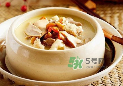 松茸煲排骨怎么做？松茸燉排骨有什么功效