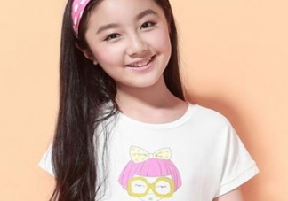 14歲女生胸部變大是正常的嗎？14歲女生的胸多大正常？