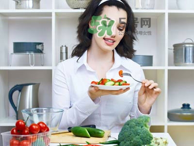 如何拒絕男友的婚前同居要求？婚前同居有哪些弊端