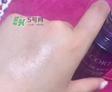 黛珂紫蘇水和cpb水磨精華哪個(gè)好？紫蘇水和cpb水磨搭配