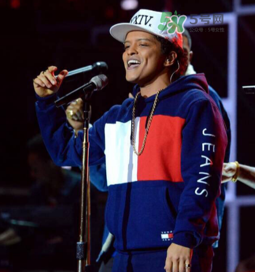 tommy hilfiger是什么牌子_哪個國家的_什么檔次？