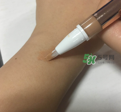 歐萊雅遮瑕筆怎么用？歐萊雅遮瑕筆使用方法
