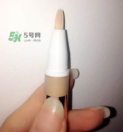 歐萊雅遮瑕筆怎么用？歐萊雅遮瑕筆使用方法