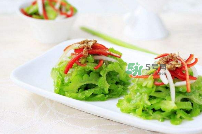 涼拌苦瓜怎么做不苦？苦瓜不苦了還有功效嗎？