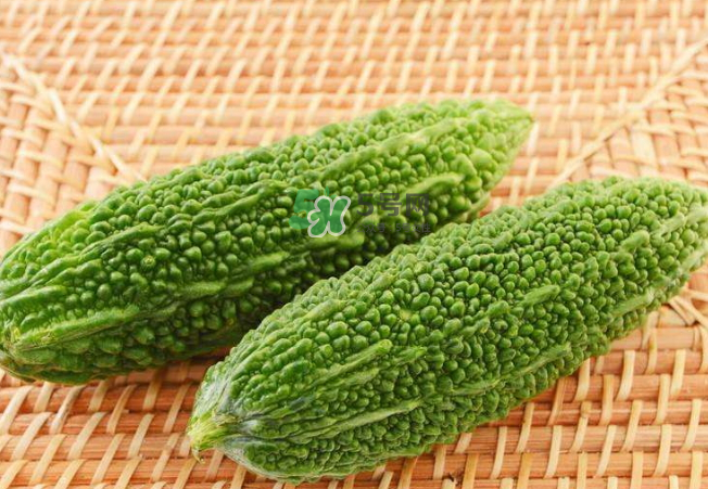 涼拌苦瓜怎么做不苦？苦瓜不苦了還有功效嗎？