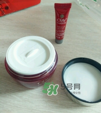 olay玉蘭油大紅瓶一套多少錢(qián)？olay大紅瓶專(zhuān)柜多少錢(qián)