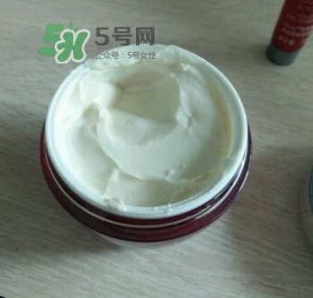 olay玉蘭油大紅瓶一套多少錢(qián)？olay大紅瓶專(zhuān)柜多少錢(qián)