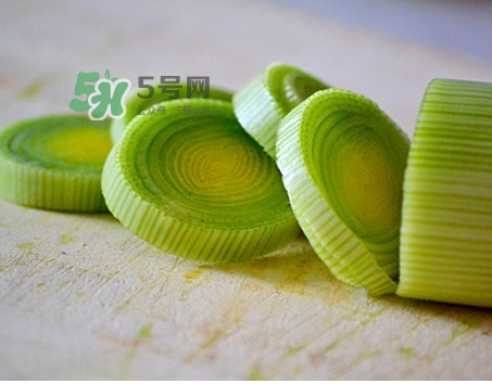 大蔥可以放冰箱嗎？大蔥可以放多久