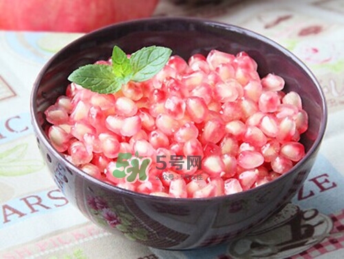 石榴怎么剝方便？怎么快速剝石榴？