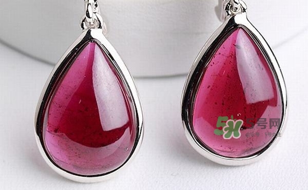 石榴石是什么做的？石榴是是怎么形成的？