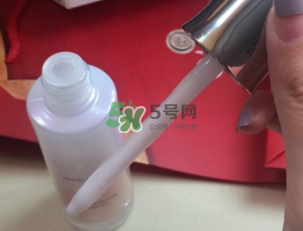 olay小白瓶會長毛嗎？olay小白瓶長黑毛是怎么回事？