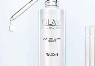 olay淡斑小白瓶和olay光感小白瓶哪個好？