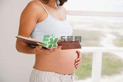 臍帶繞頸是什么意思？臍帶繞頸兩周怎么糾正？