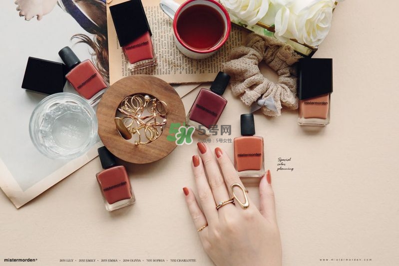 小編推薦秋冬必敗土色指彩！摩登先生、3CE都榜上有名