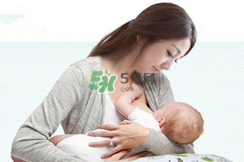 母乳喂養(yǎng)會(huì)乳糖不耐受嗎？母乳喂養(yǎng)會(huì)過(guò)度喂養(yǎng)嗎？