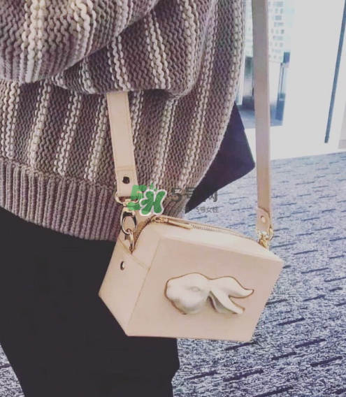 andres gallardo包包多少錢(qián)？andres gallardo陶瓷兔子包價(jià)格