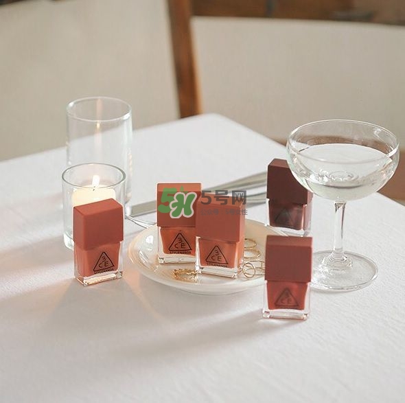 小編推薦秋冬必敗土色指彩！摩登先生、3CE都榜上有名