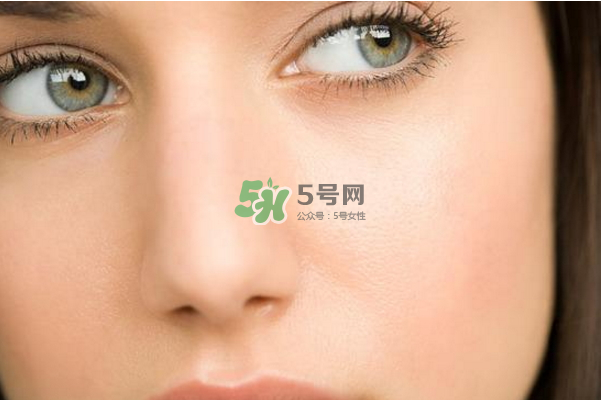 眼霜會(huì)導(dǎo)致脂肪粒嗎？怎么選擇適合自己的眼霜？