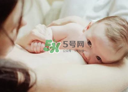母乳喂養(yǎng)預(yù)防乳腺癌嗎？不喂母乳會的乳腺癌嗎？