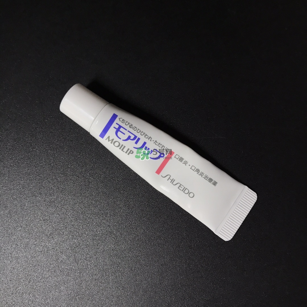 輕度唇炎用什么藥最好 輕度唇炎患者的唇部護(hù)理產(chǎn)品 輕度唇炎用什么藥最好 輕度唇炎患者的唇部護(hù)理產(chǎn)品