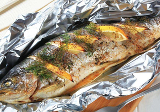 烤餅干可以用錫紙嗎？烤餅干用錫紙還是油紙