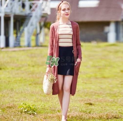 10月份穿什么衣服合適？十月份穿長(zhǎng)袖還是短袖