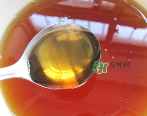 月餅為什么要用轉(zhuǎn)化糖漿？做月餅的轉(zhuǎn)化糖漿是什么？