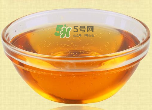 月餅為什么要用轉(zhuǎn)化糖漿？做月餅的轉(zhuǎn)化糖漿是什么？