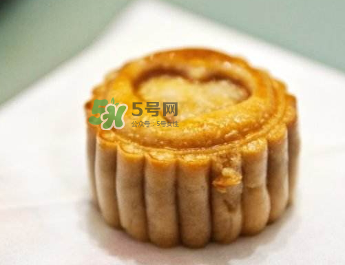 月餅為什么要用轉(zhuǎn)化糖漿？做月餅的轉(zhuǎn)化糖漿是什么？