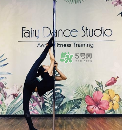 拉筋多久才能下一字馬？一字馬要練多久？