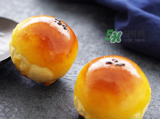 蛋黃酥多少錢一個(gè)？蛋黃酥多少錢一盒？