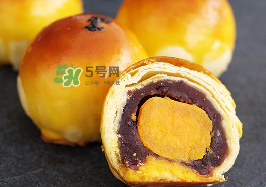 蛋黃酥多少錢一個(gè)？蛋黃酥多少錢一盒？