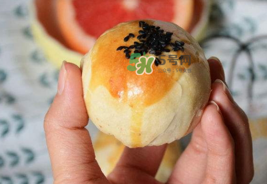 蛋黃酥為什么會破皮？蛋黃酥破皮的原因