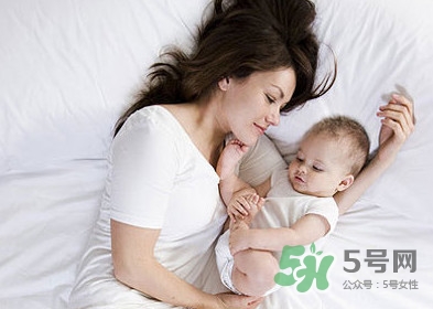 破腹產(chǎn)多久可以喂養(yǎng)母乳？破腹產(chǎn)惡露多久后干凈算正常