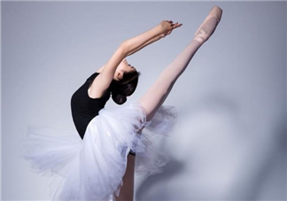 拉筋多久才能下一字馬？一字馬要練多久？