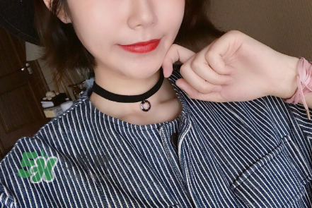 希思黎口紅試色 希思黎口紅多少錢(qián)？