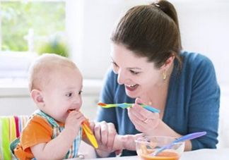 一歲后的寶寶如何喂養(yǎng)？寶寶喝牛奶好嗎？