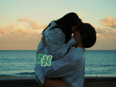 男人婚外戀是真心的嗎？男人是怎么看待自己出軌的？